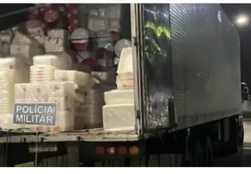SOCORRO/SE, Casal é preso quando transportavam mais de 60 quilos de drogas em caminhão
