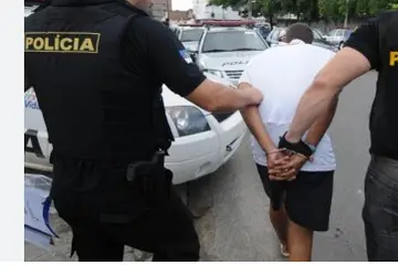 PROPRIÁ/SE, Homem morre e dois são presos após ação policial 
