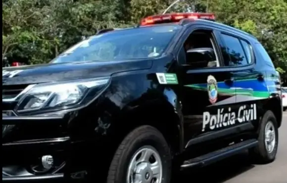 TRANSPORTE EM VIATURAS CARACTERIZADAS: Policiais transportavam cocaína em viatura oficial caracterizada