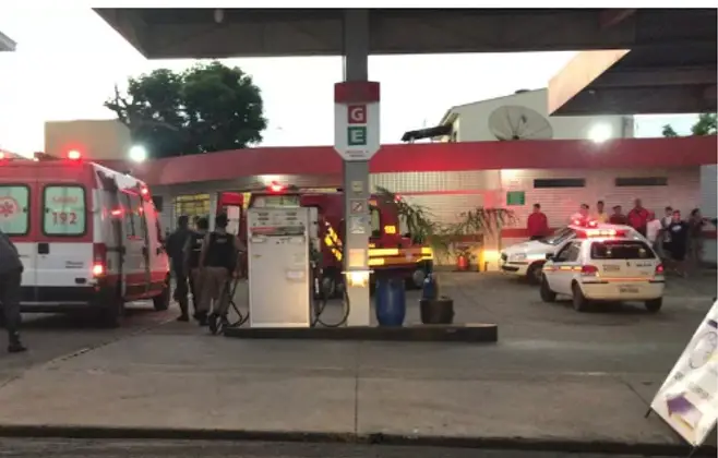 Dois homens são assassinados dentro de posto de gasolina