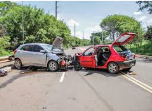 Acidente entre dois carros em rodovia deixa seis feridos 